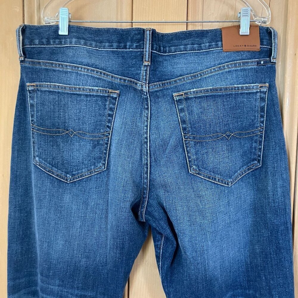 Lucky Brand 121 Mens Heritage Slim Straight Denim Jeans Size 38x30 Blue AN EXC - Picture 10 of 13